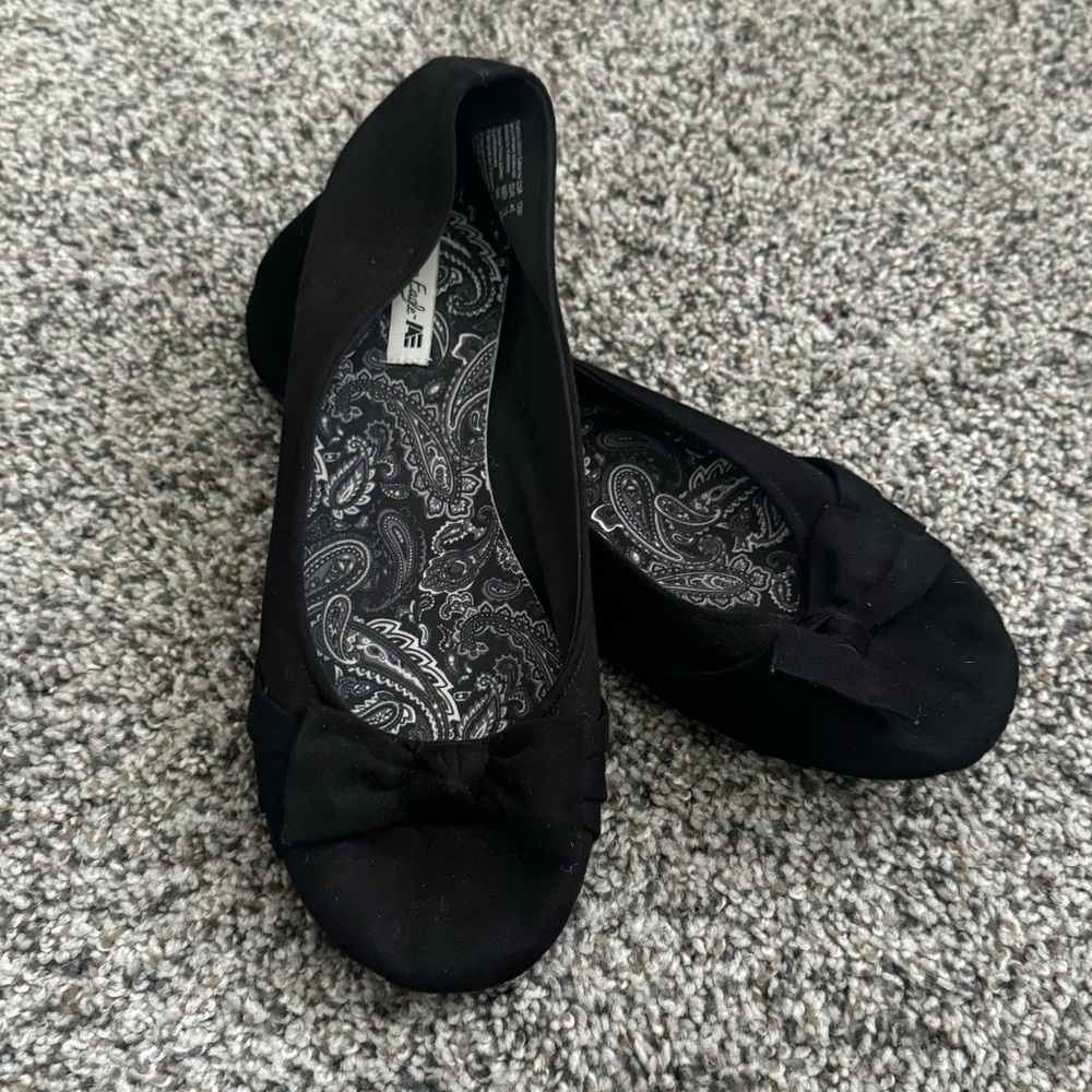 Elegant Black Women's Flats